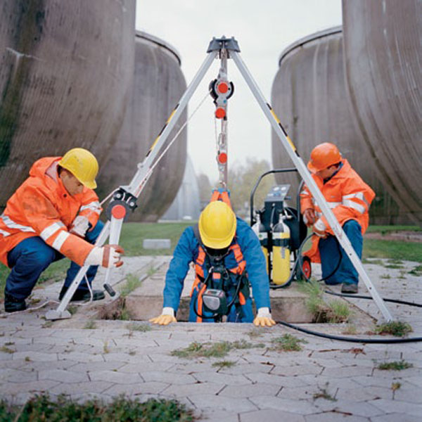 Trabajos en Espacios Confinados 250430
